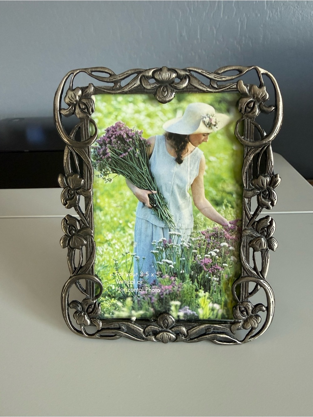 Ornate Floral Metal Picture Frame - Silver 3.5x5